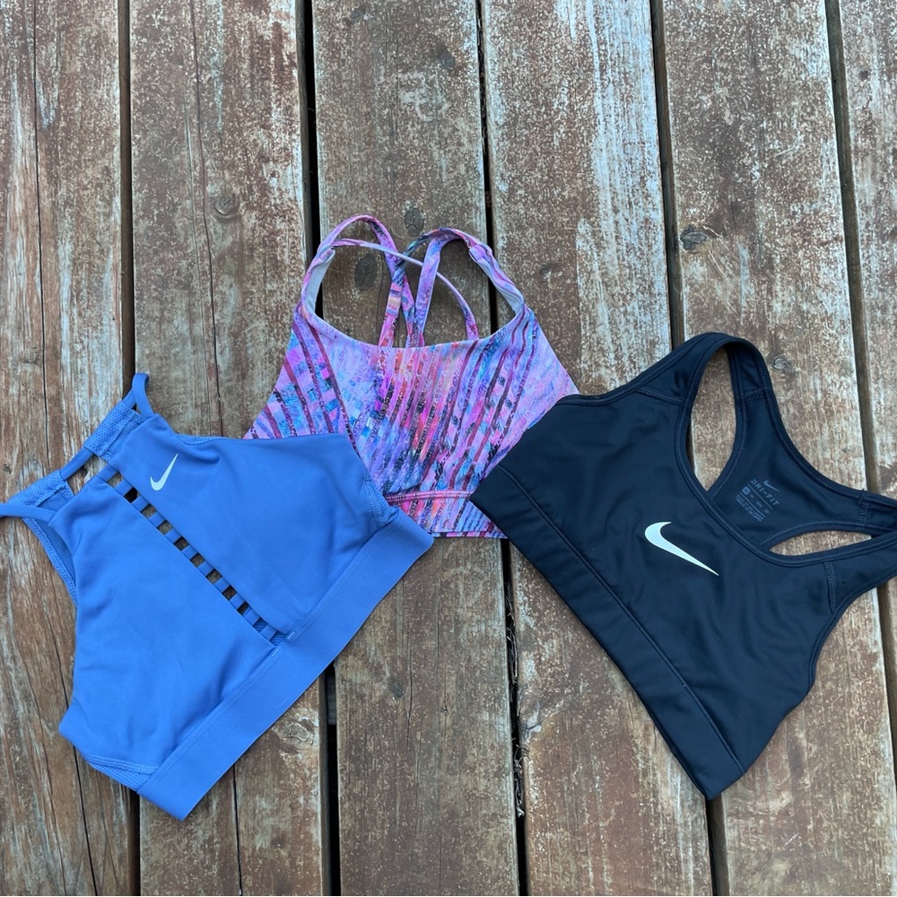 DEAL 2 Nike 1 Lululemon Sports Bras